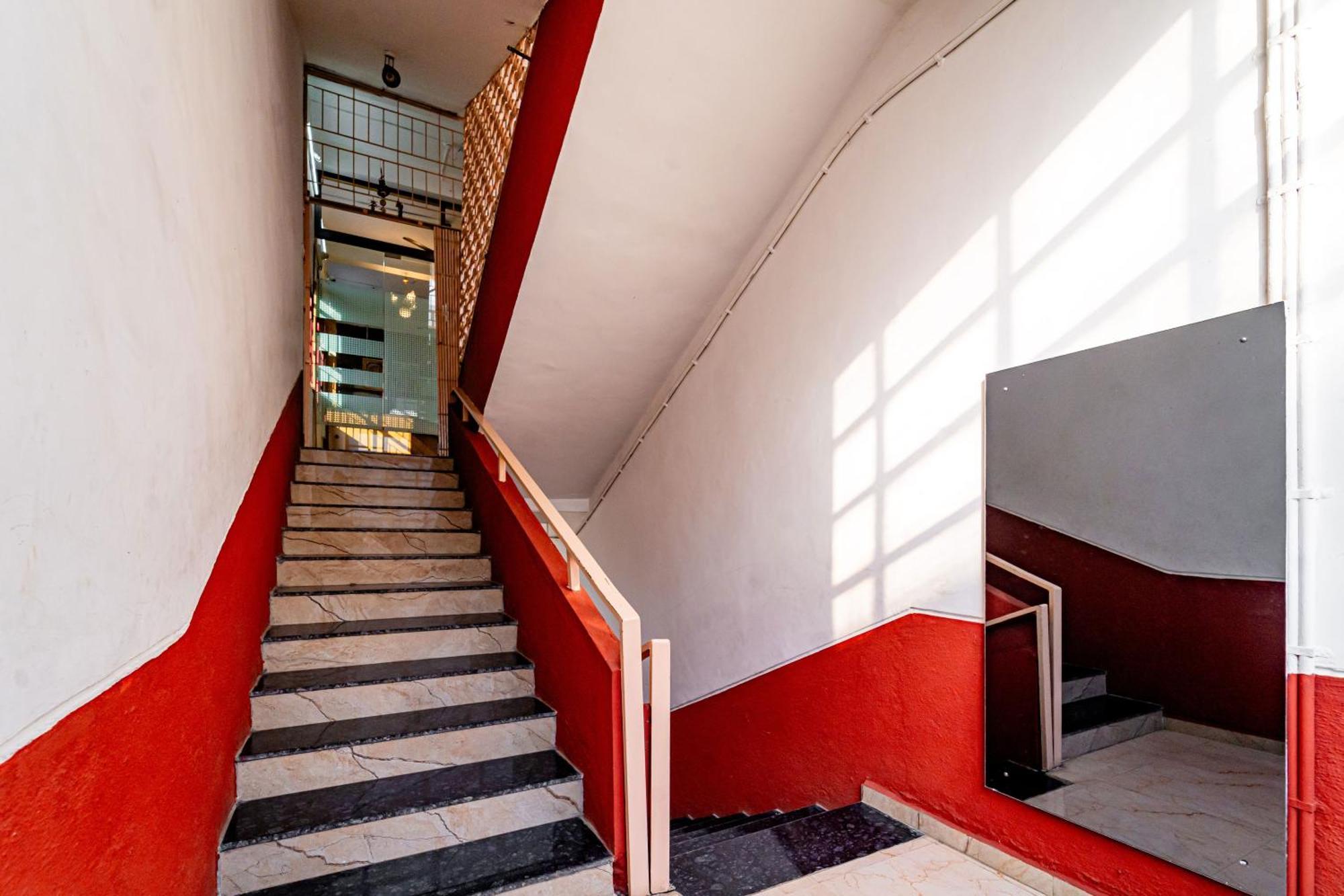 Itsy Hotels Mansi Nashik Exterior foto